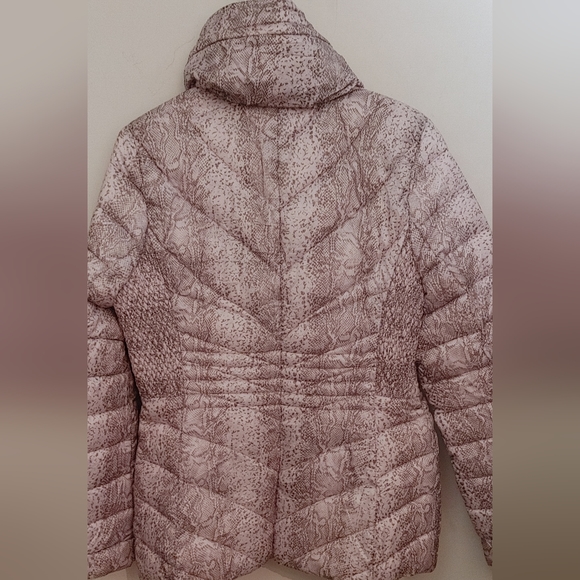 Bernardo snake print puffer jacket size large NWOT - Picture 4 of 9